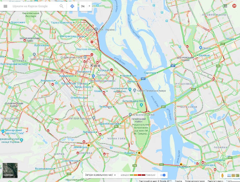 У Києві через ожеледицю паралізовано рух на дорогах